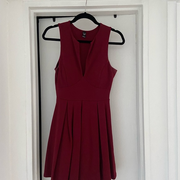Red dress from Macys. Size M. - Picture 2 of 2